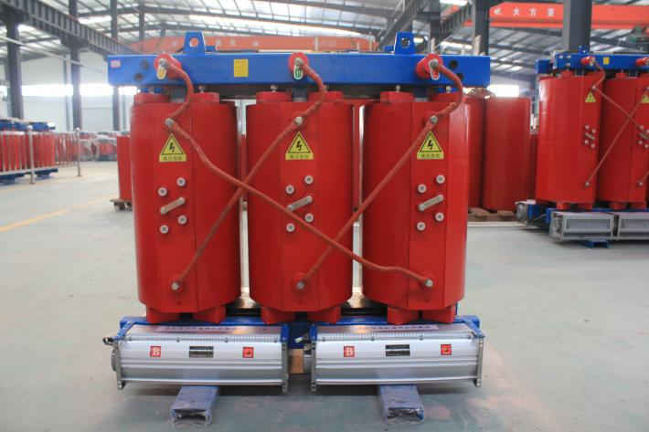 一般北京創聯匯通電氣全鋁的干式變壓器800kva價格是33900元，全銅的800kva干式變壓器價格是65000元。